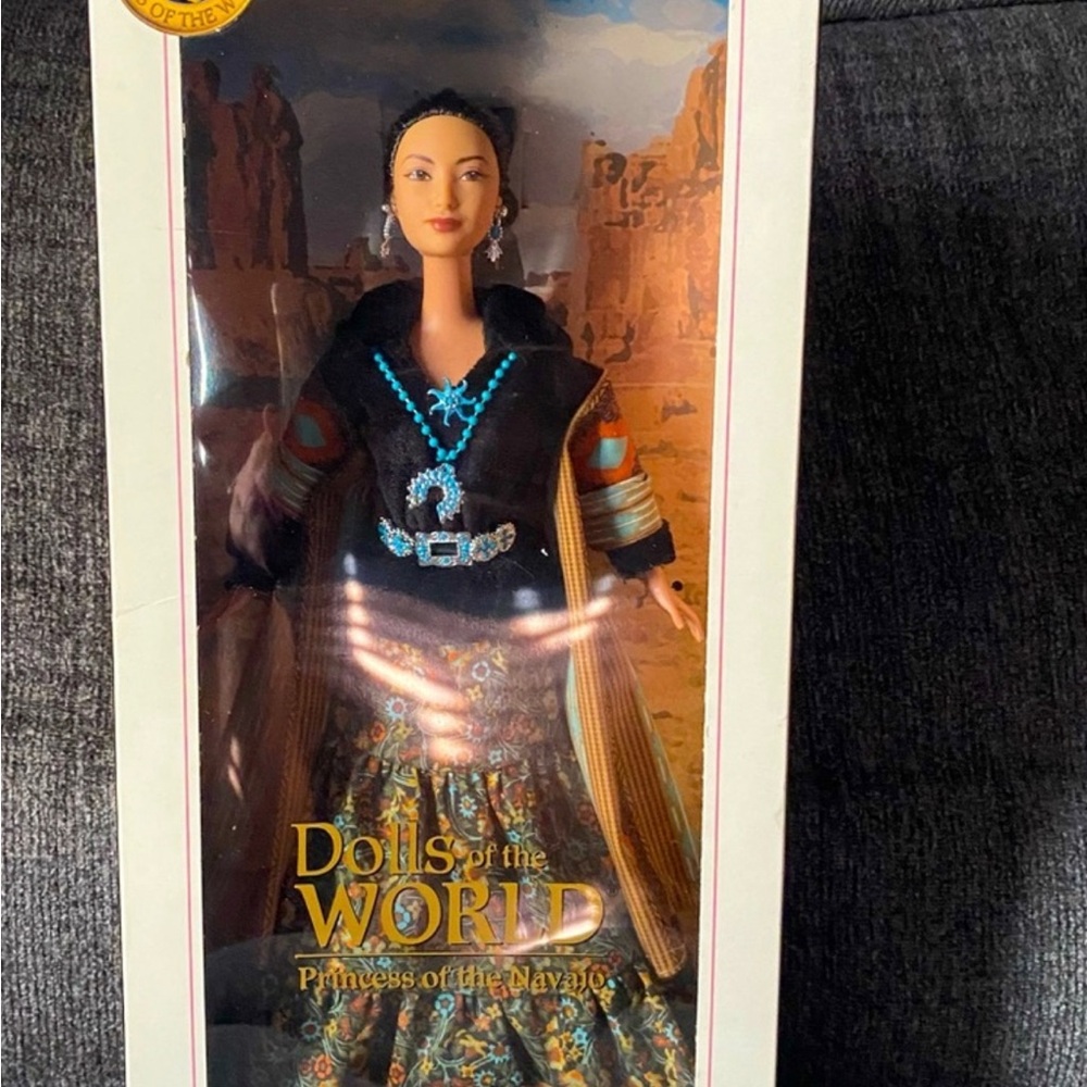 Pink Label Dolls of the World Navajo Barbie, 2004